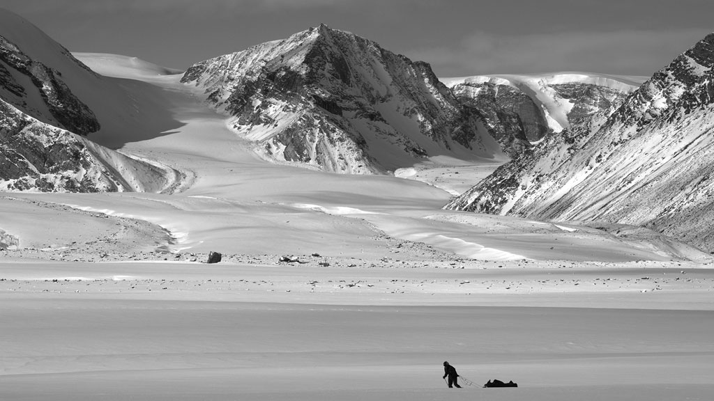  Sandy Briggs in the mountains south of Pond Inlet 
