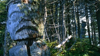  Totem poles 
