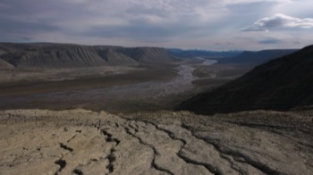  Big valley, big muddy river, no drinkable water 